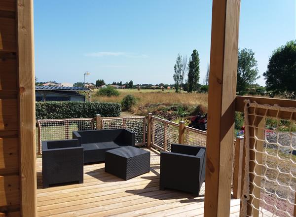 terrasse cabane 2 à 4 personnes